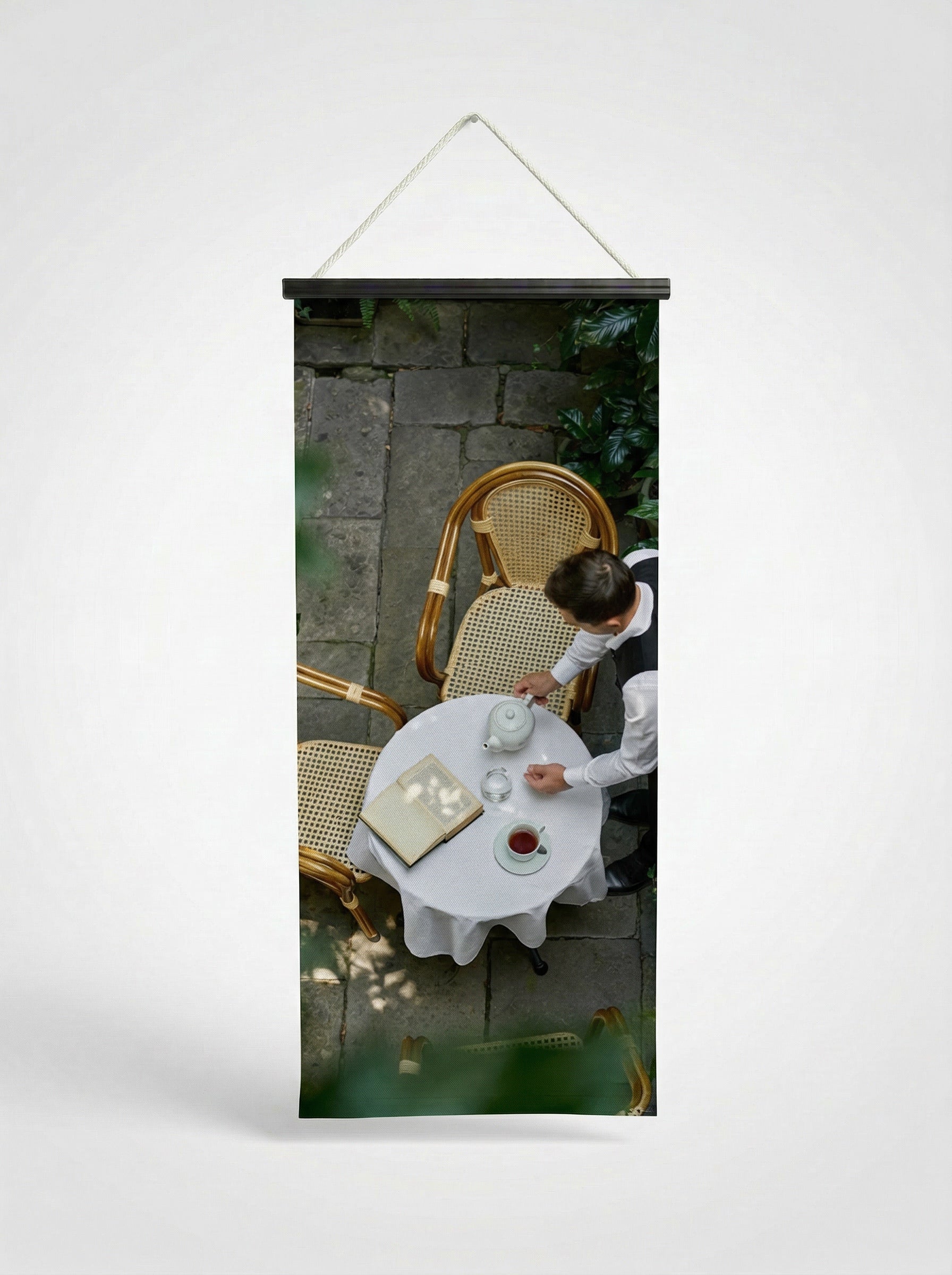 Banner Café discret - full 75x180cm - Vue complète avec fixation bois noir mat