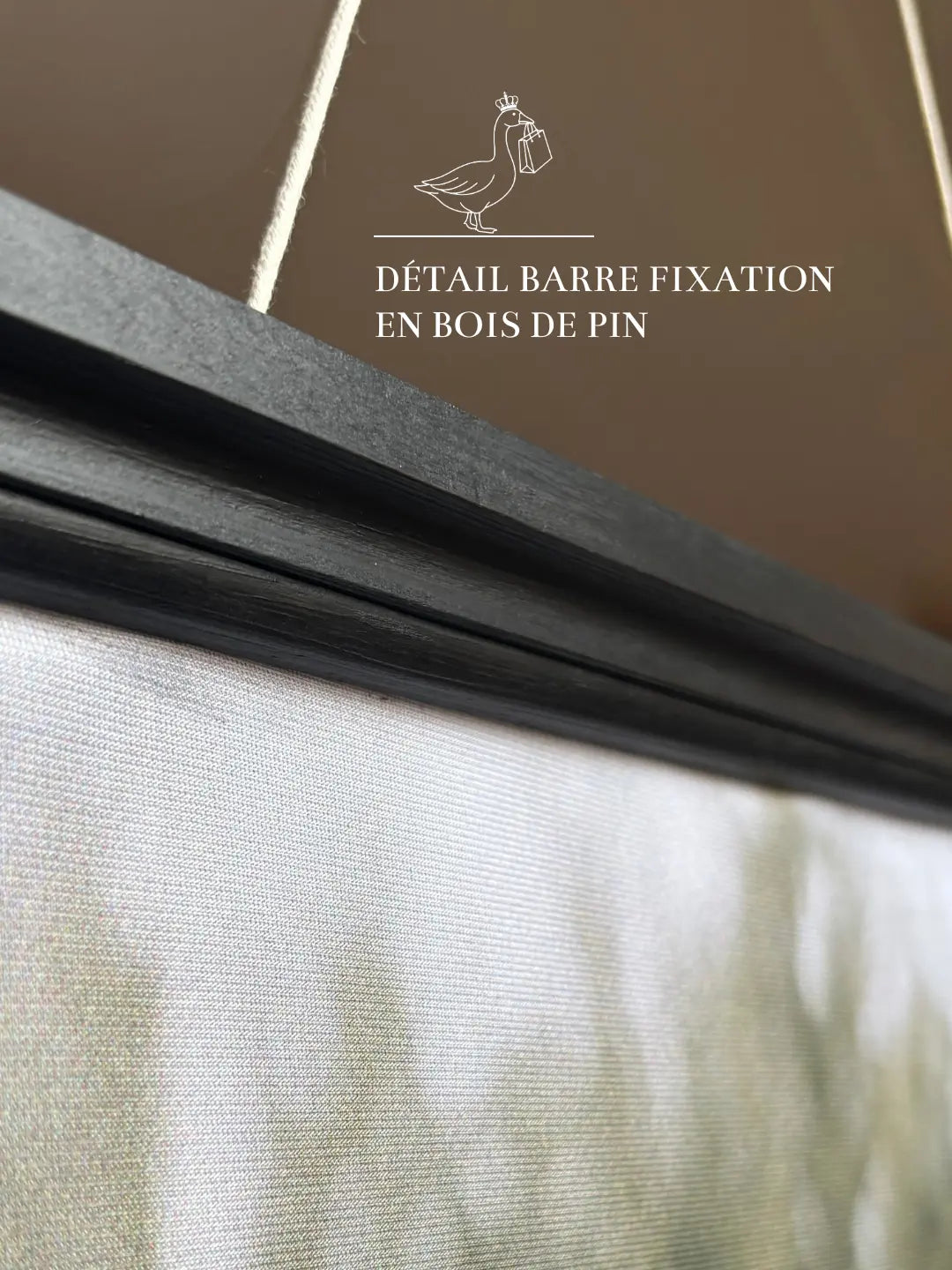 Système de fixation haut de gamme pour bannière décorative 75×180 cm avec barre bois noire