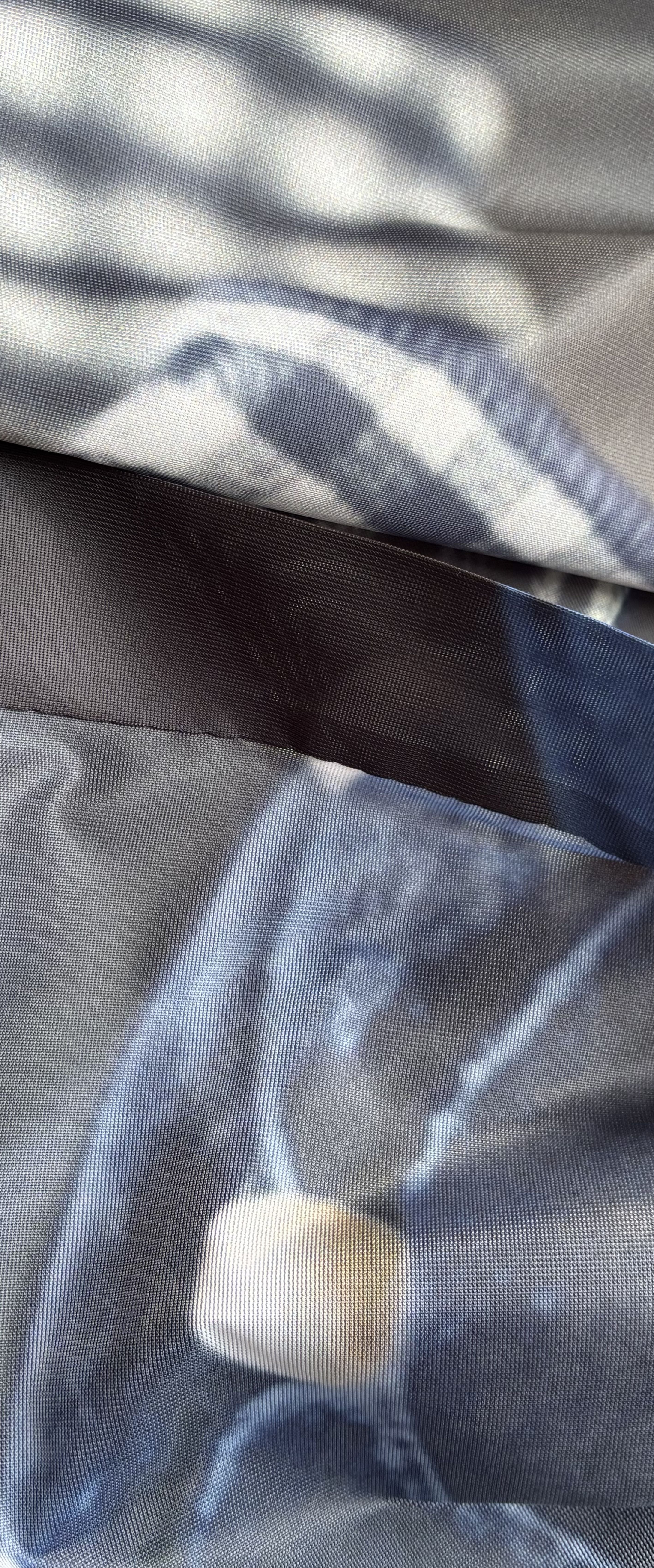 Détail qualité tissu Banner Oeufs velours - Toile polyester premium avec impression haute définition
